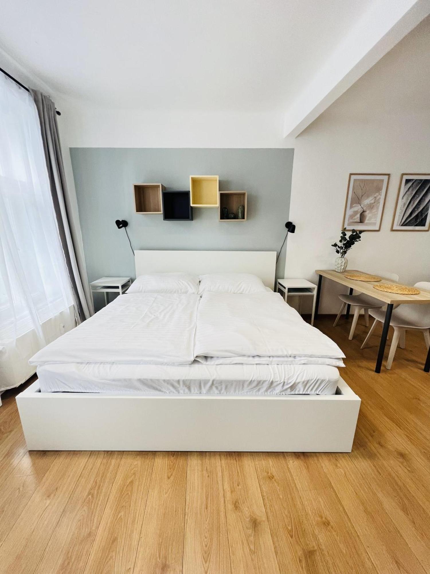 7 NIGHTS Apartments Dominikánské n. Brno Extérieur photo