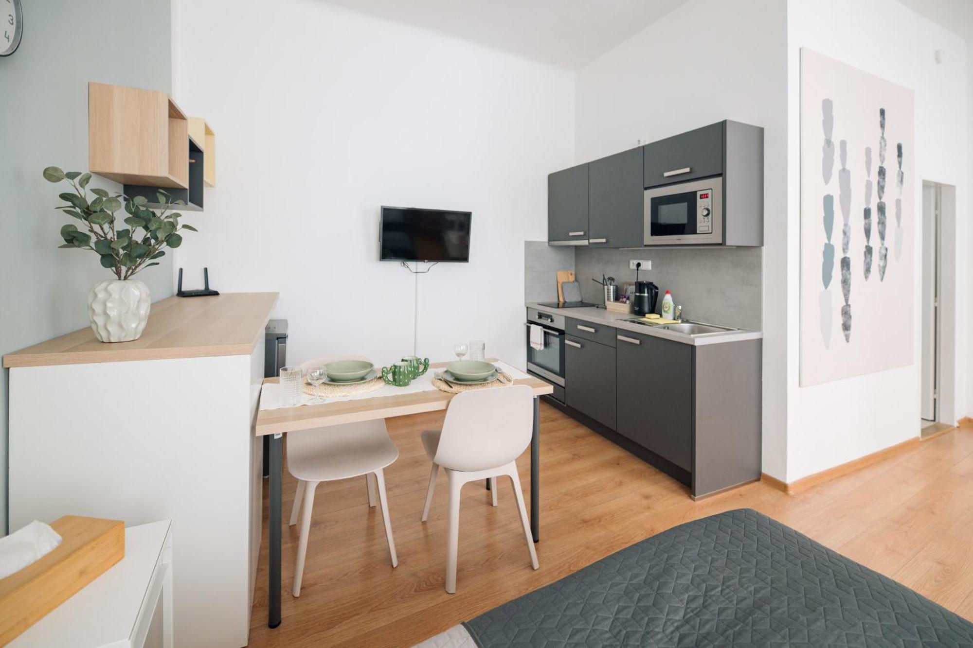 7 NIGHTS Apartments Dominikánské n. Brno Extérieur photo